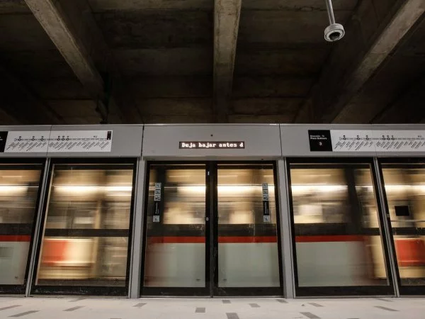 Andén del Metro de Santiago