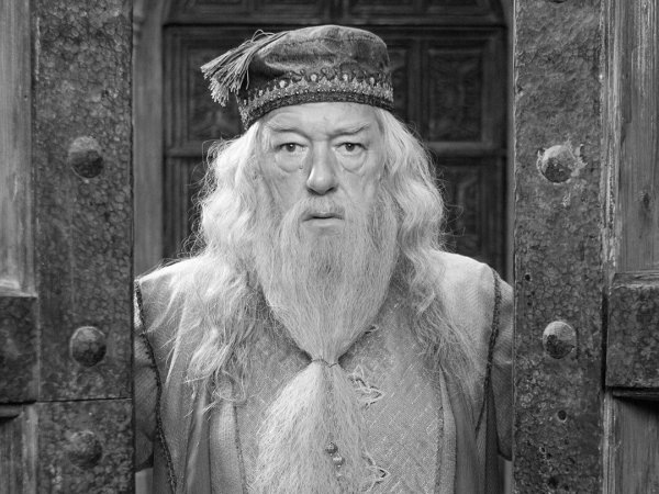 Michael Gambon como Albus Dumbledore en Harry Potter.