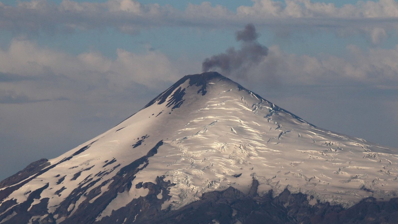 Nueva fumarola en volcán Villarrica