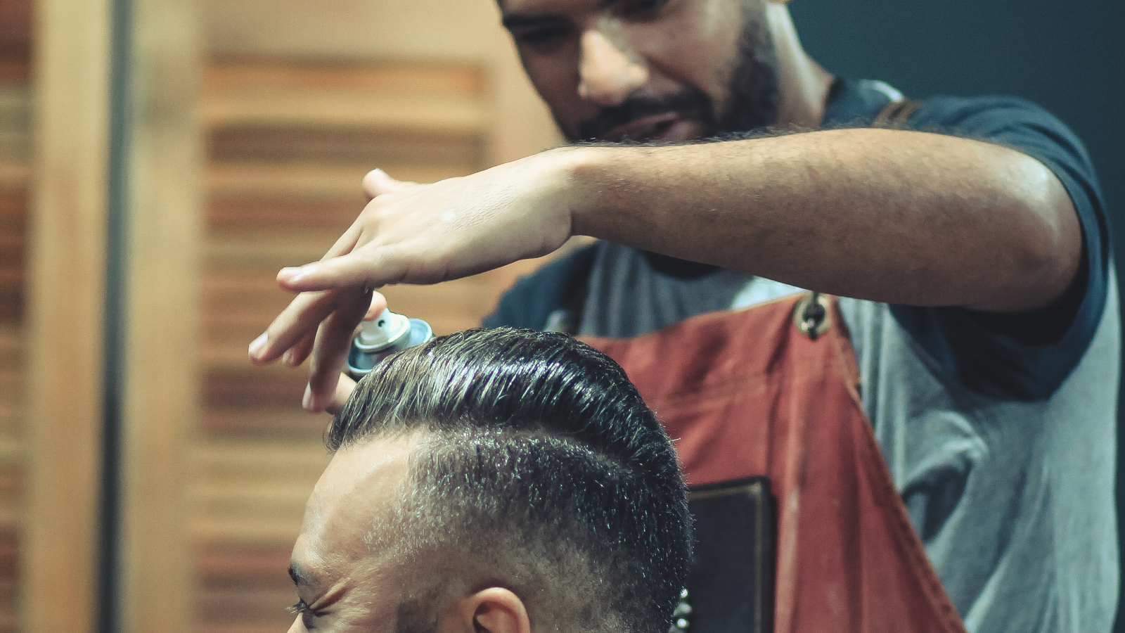 Corte de pelo en hombre