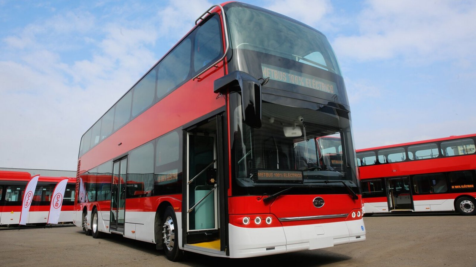 Double-decker electric buses