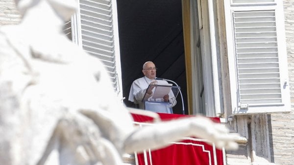 Papa Francisco abre sínodo de obispos