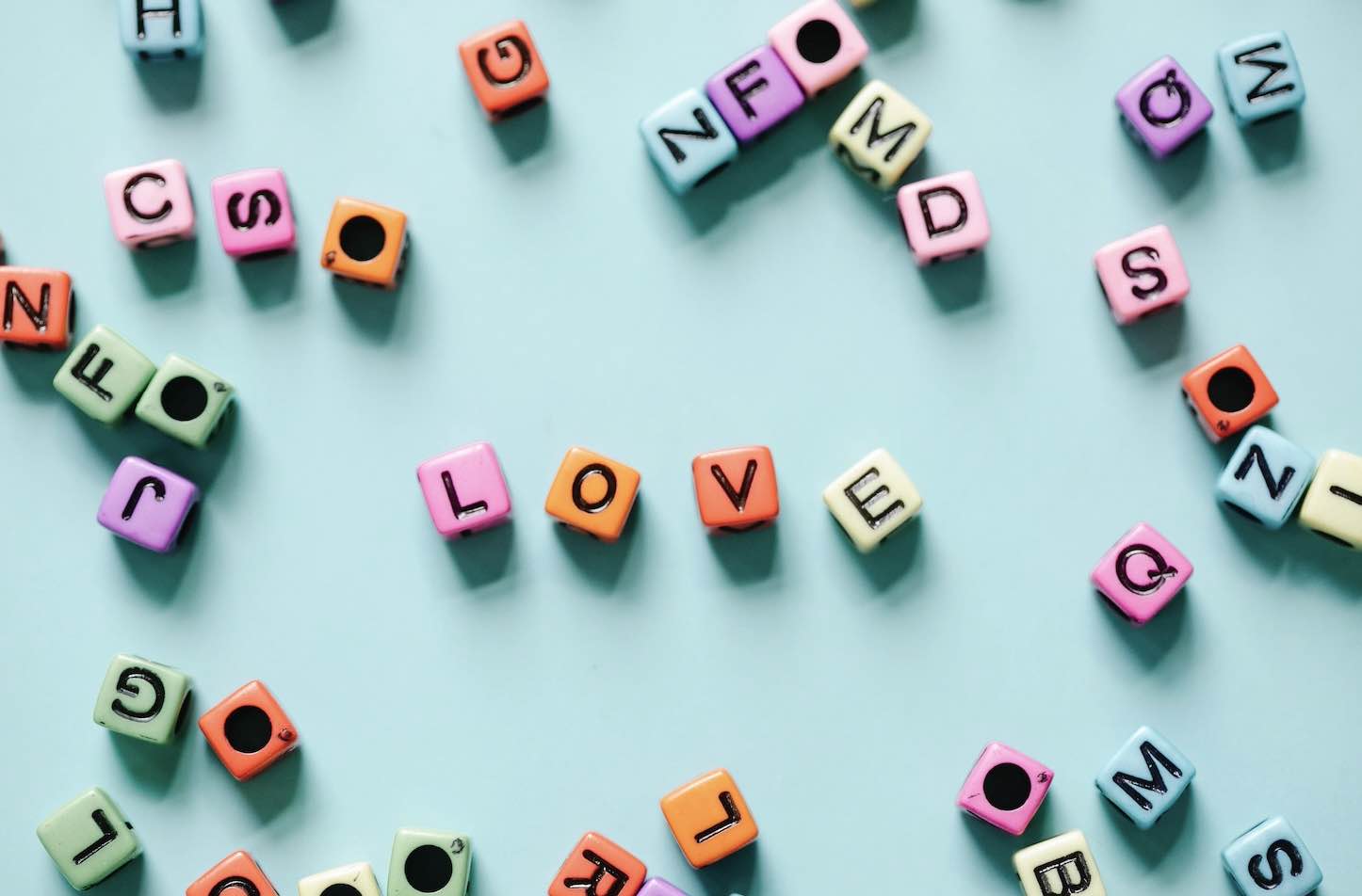 Letras que forman la palabra amor