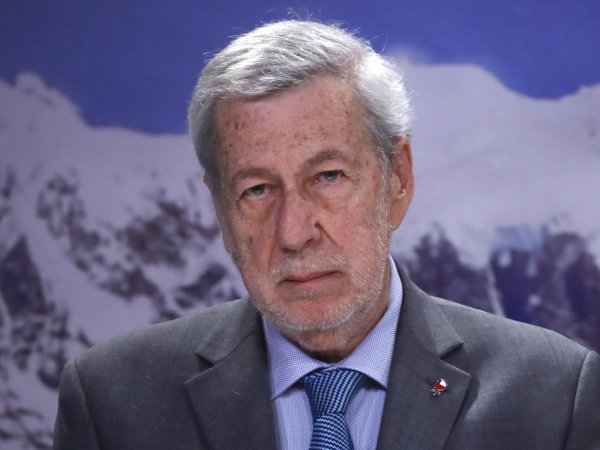 Canciller reafirma que reacción de Boric a los ataques contra Israel fue 