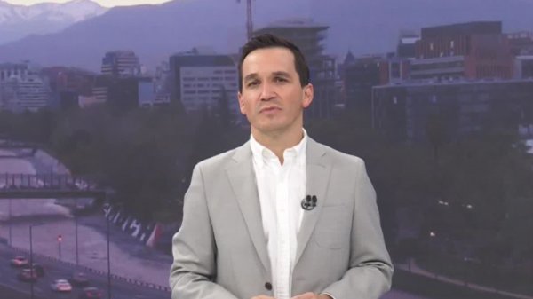 Andrés Vial presentando 24 AM