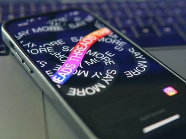 Threads, trending topics.