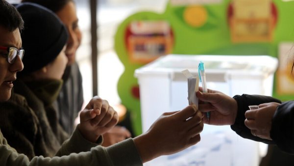 Mesa de votación en elecciones. Servel.