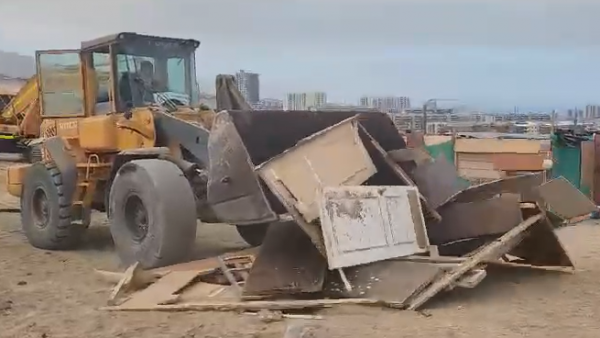 Desalojan toma en sector 