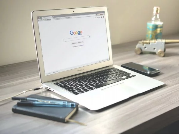 Computador con Google Chrome