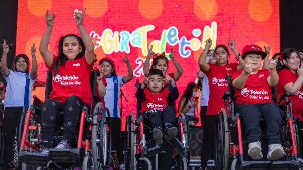 Niños de la Teletón en la Gira Teletón