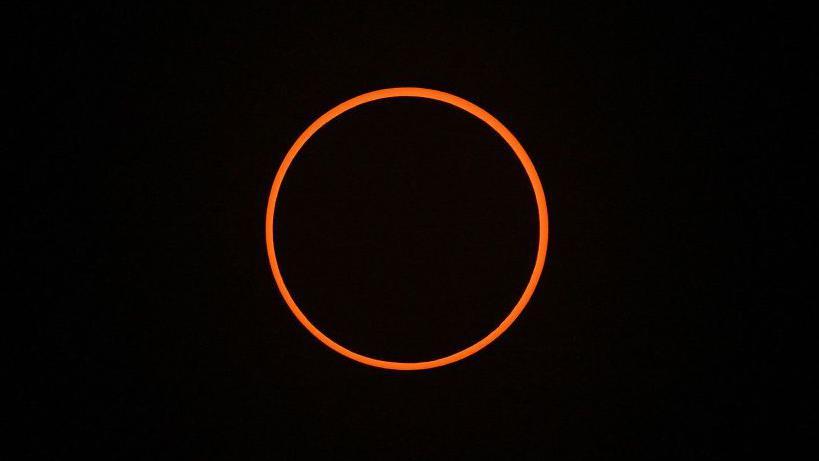 Vista del eclipse desde Albuquerque, Nuevo México, EE.UU.