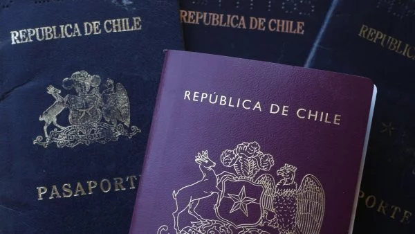Rechazan renovar pasaporte y cédula a hombre por deber pensión alimenticia