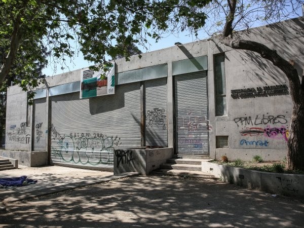 Este martes reabre Café Literario del Parque Bustamante