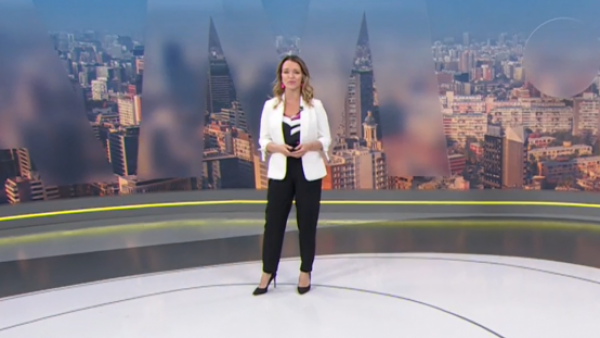 24 AM junto a Carla Zunino.