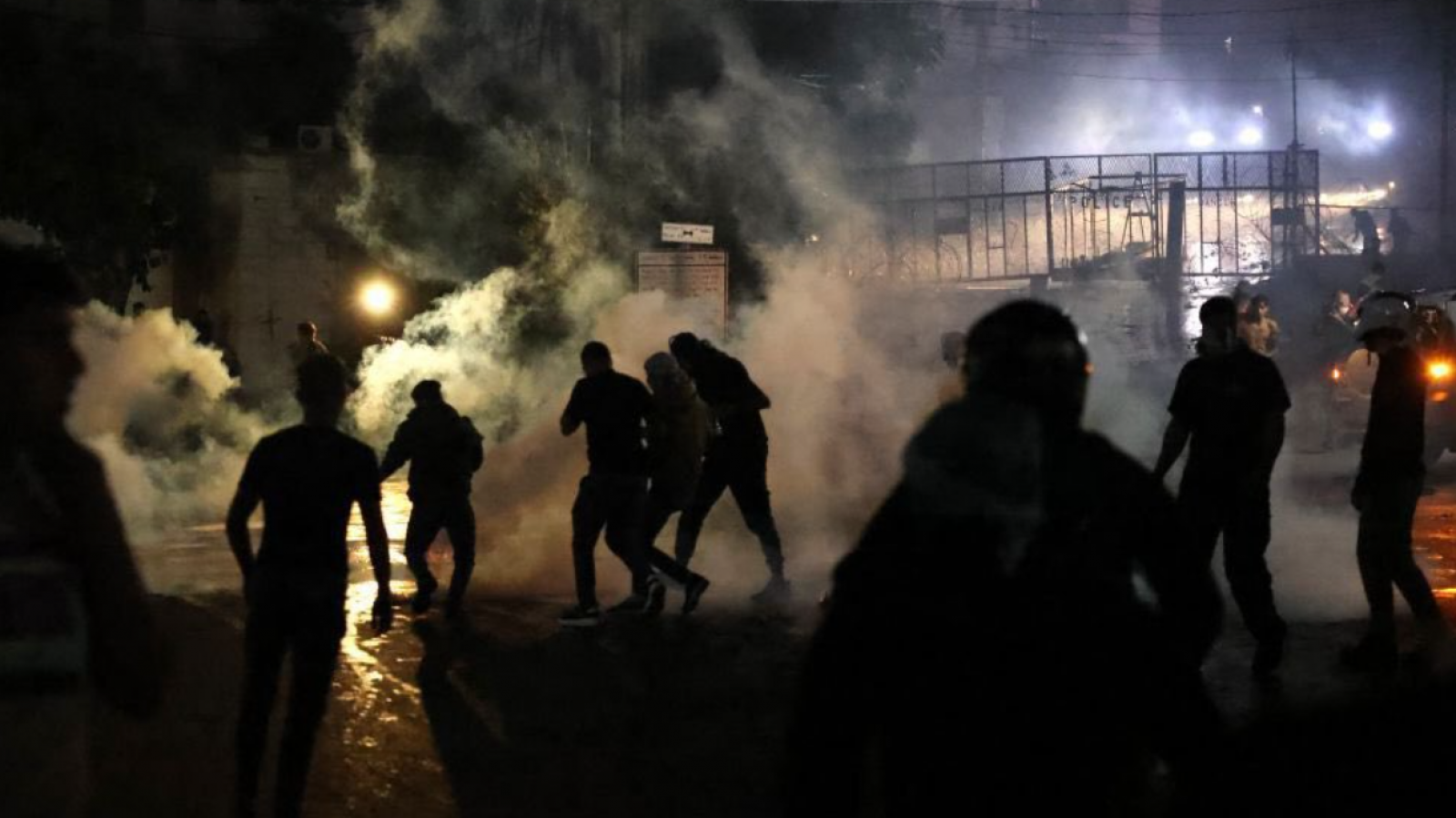 Manifestantes atacan embajadas de Israel y Estados Unidos en varias partes del mundo | 24horas