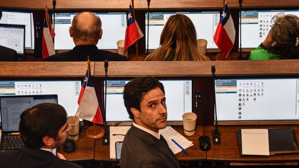 Inicia trabajo de comisión mixta con mayoría de oposición