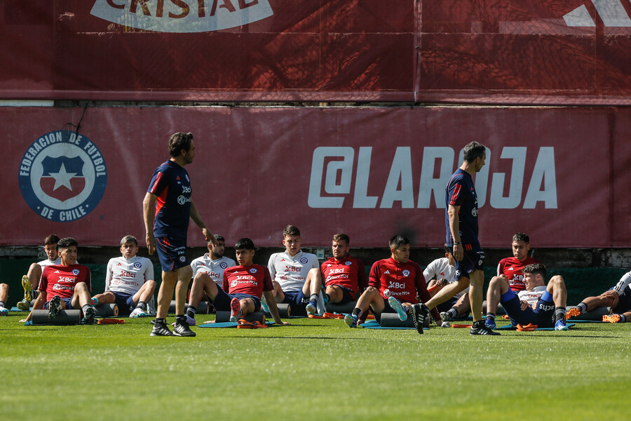 La Roja, selección chilena.