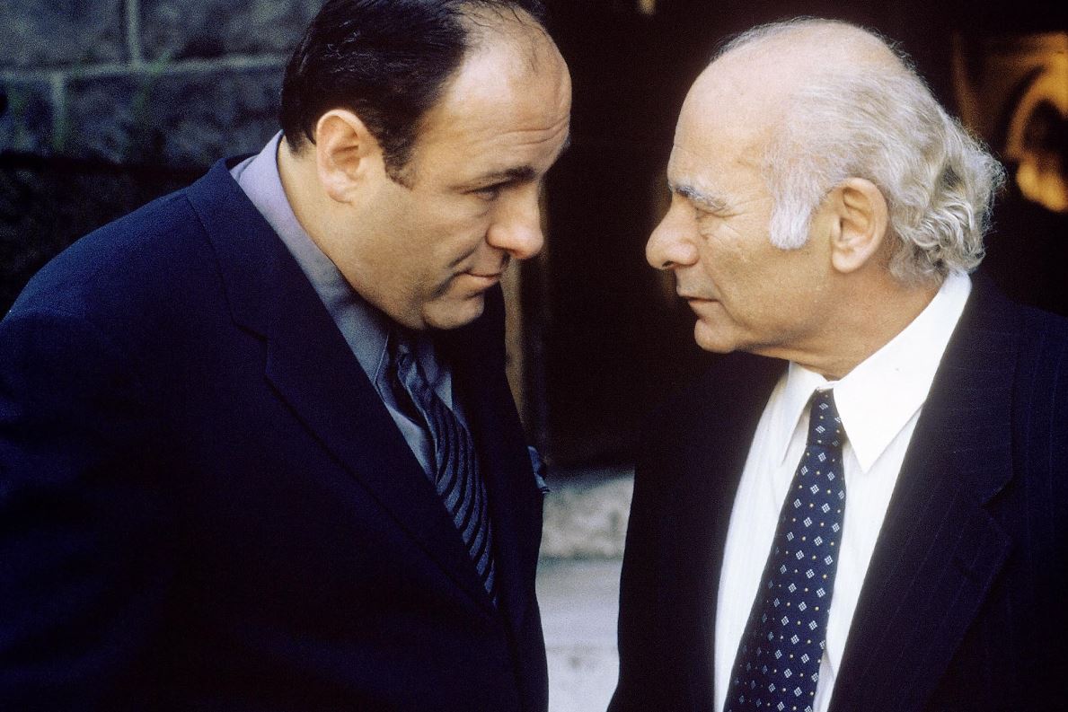 Burt Young en Los Soprano