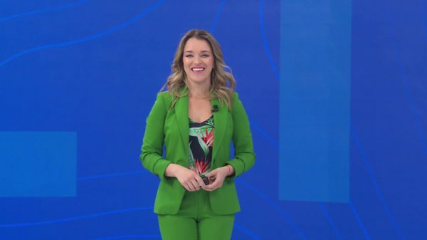 Carla Zunino presentando 24 AM