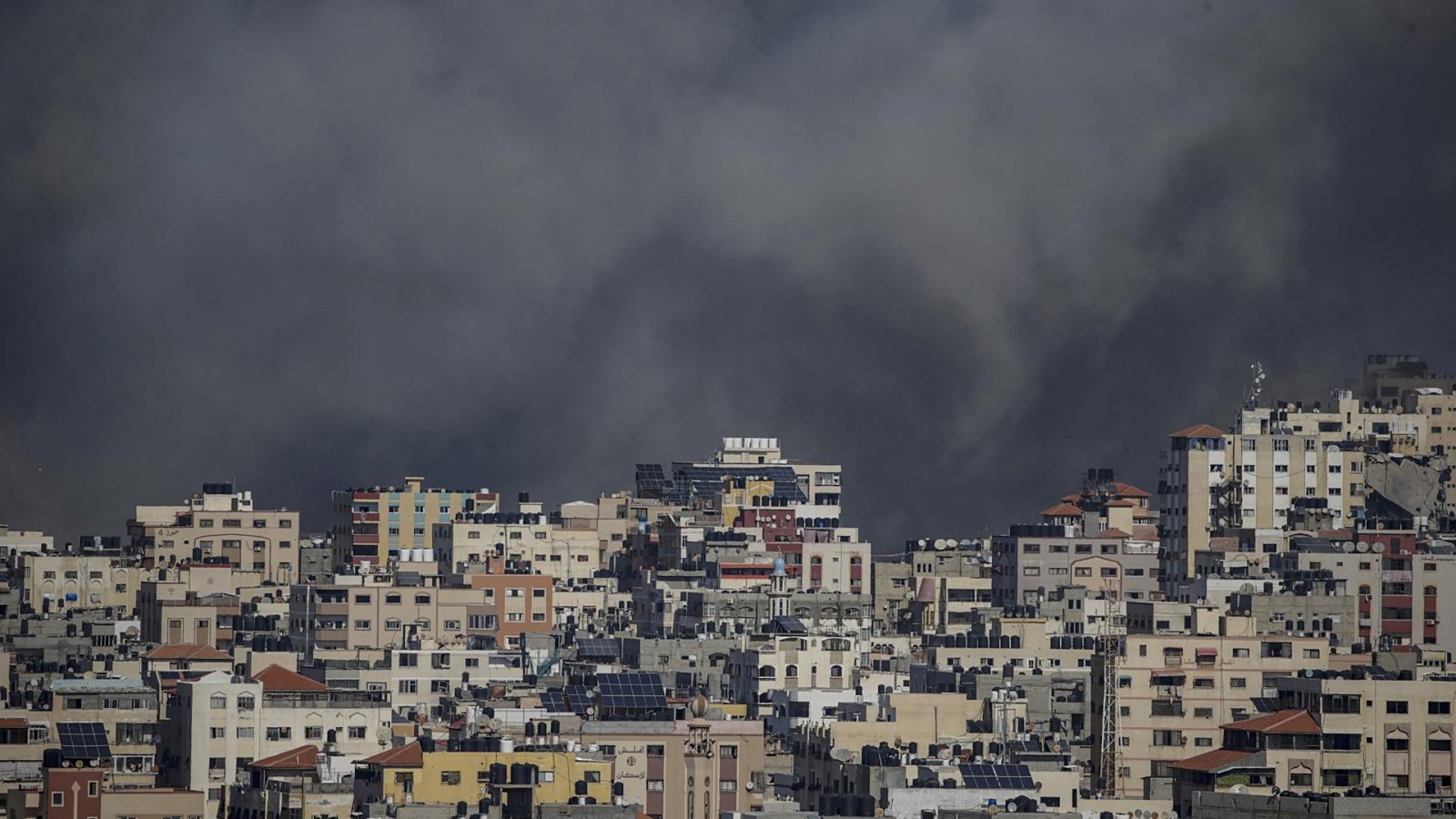 Israel atacando a Gaza, en Palestina