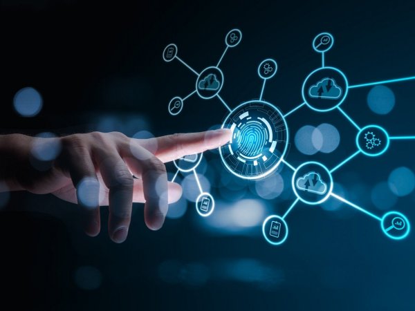 Foto referencial sobre industria digital. Becas sobre industria digital.