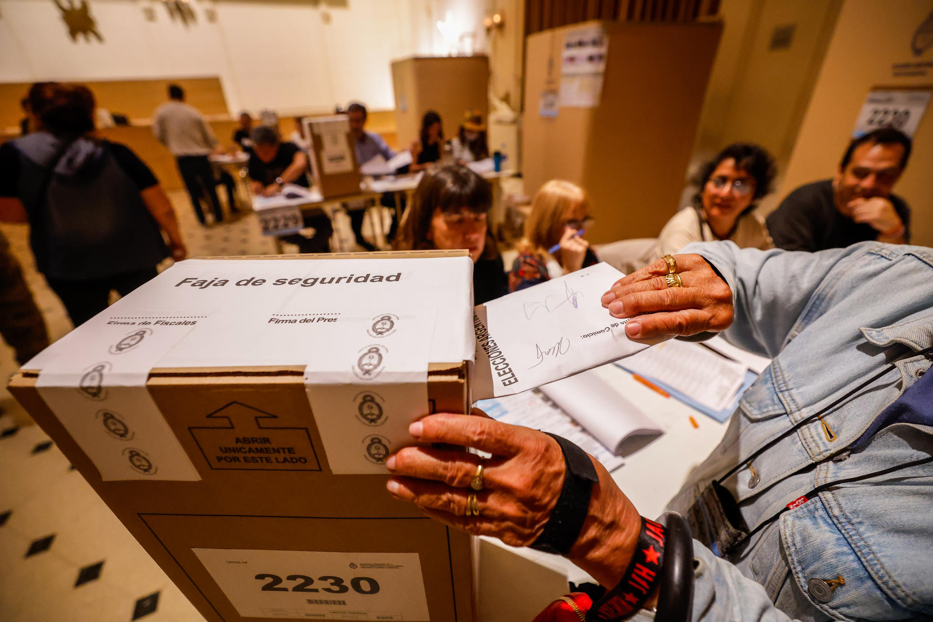 Urna de votación Elecciones Argentina 
