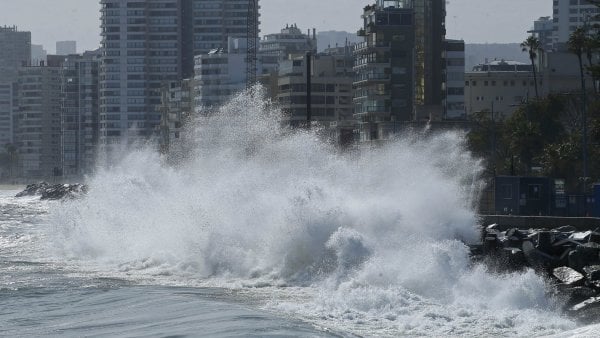 Emiten aviso de marejadas desde Arica a Biobío