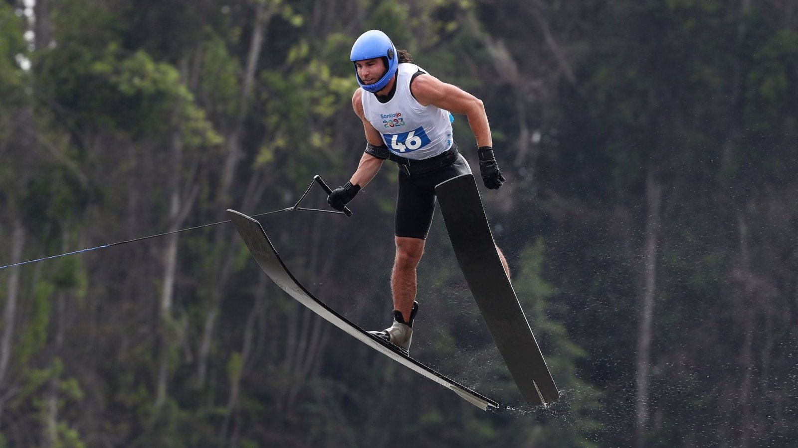 Nuevo oro para Chile: Emile Ritter gana en el esquí acuático