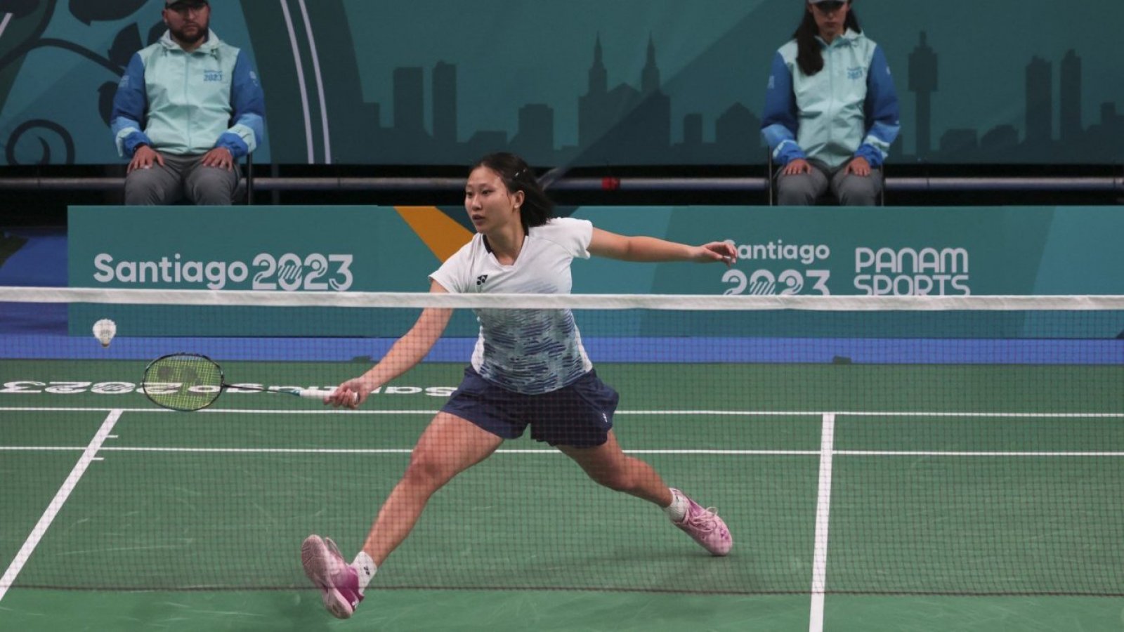 Badmintonista americana Jennie Gei 2023