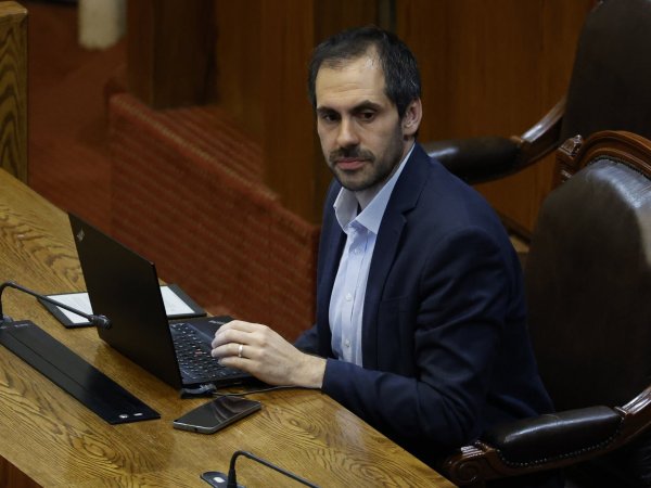 Oposición anuncia interpelación contra ministro Grau