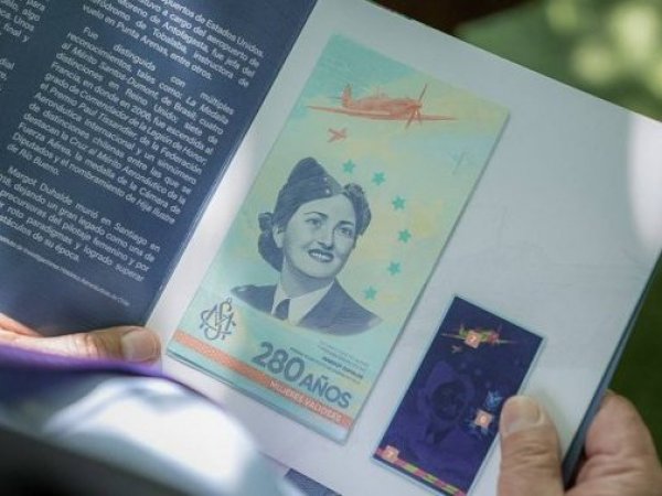Lanzan billete conmemorativo de Margot Duhalde