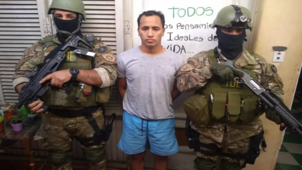 Caníbal prófugo de la justicia en Argentina