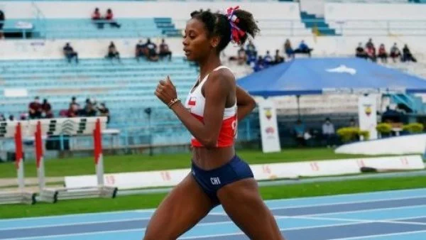 Berdine Castillo Team Chile
