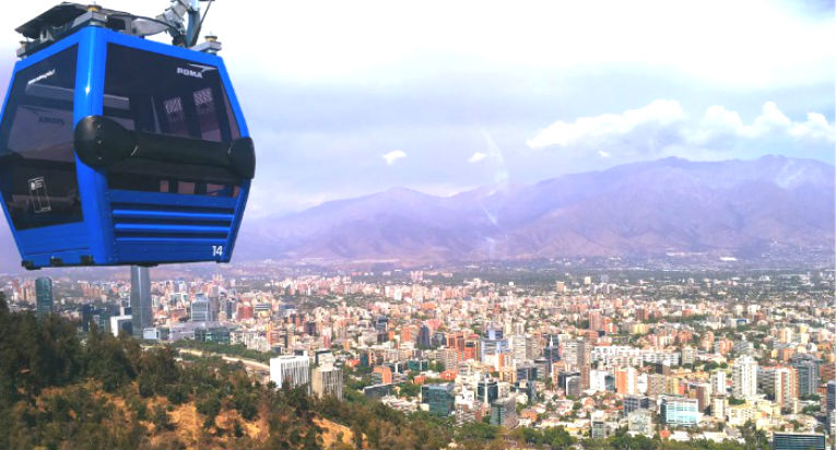 Promoción teleférico de Santiago por Halloween 2023
