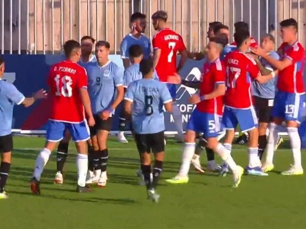 Pelea entre Chile y Uruguay en Santiago 2023