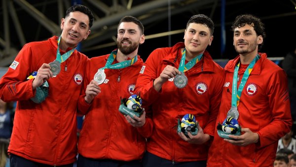 Equipo de básquetbol 3x3 gana medalla de plata en Panamericanos 2023.
