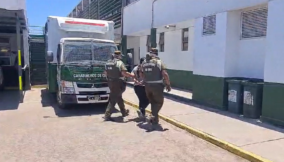 Detienen a mujer acusada de provocar incendio en Alto Hospicio | 24horas