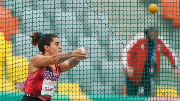 Mariana García en lanzamiento de martillo. Juegos Panamericanos Santiago 2023.
