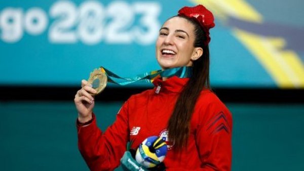 Santiago 2023: Valentina Toro recibe el undécimo oro para Chile en emocionante premiación