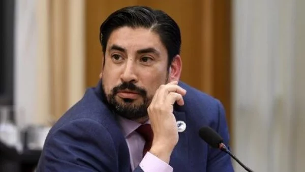 Rubén Oyarzo, diputado del PDG.