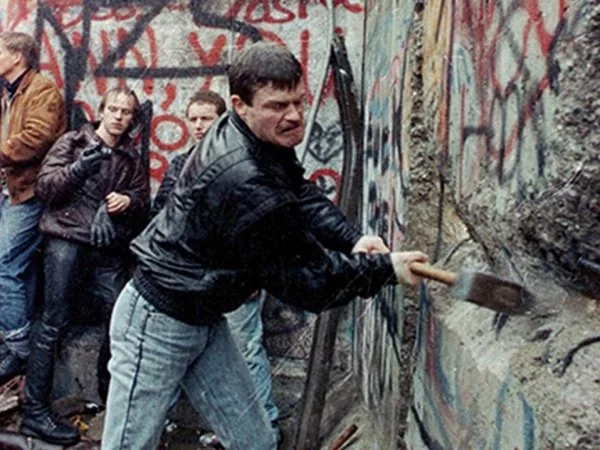 Efemérides de hoy 9 de noviembre.