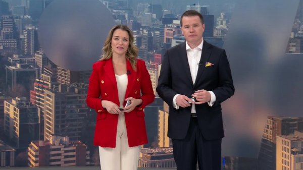 Carla Zunino y Davor Gjuranovic presentando 24 AM