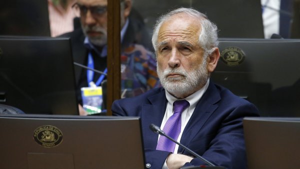 Republicanos no apoyarán acusación constitucional contra Montes