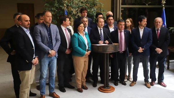 RN advierte acusación constitucional contra Tohá