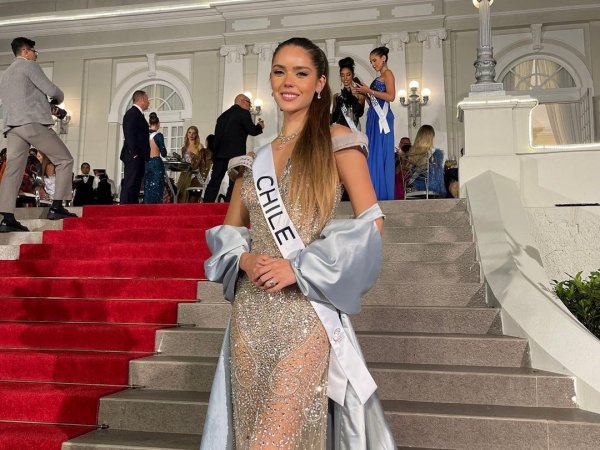 Celeste Viel en casa de Nayib Bukele