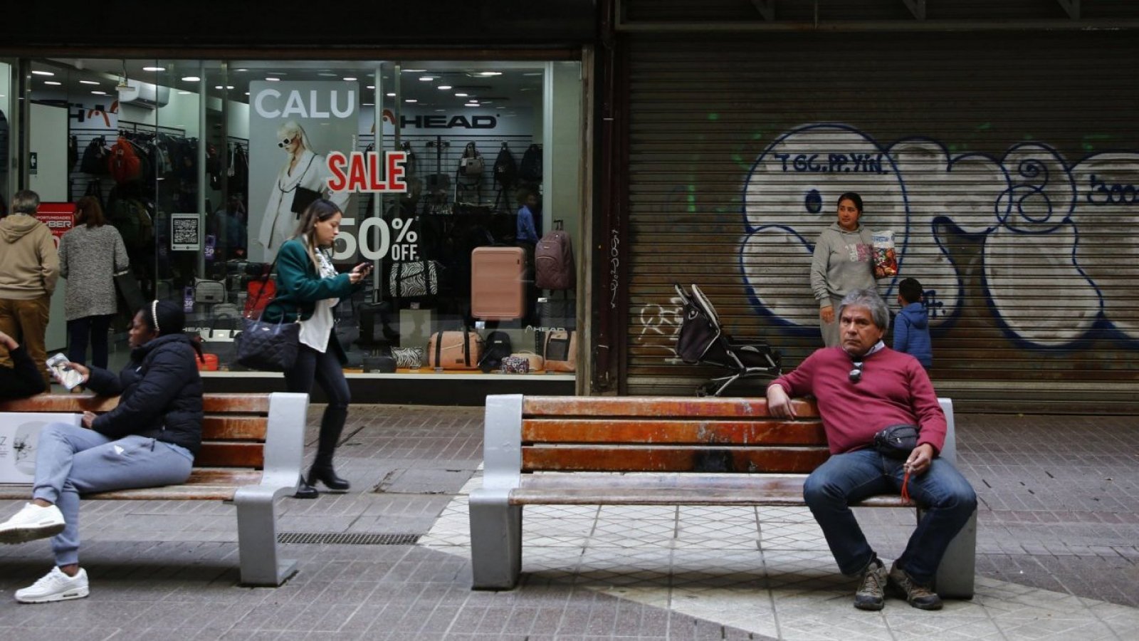 Cadem: Sólo 22% ve el futuro del país con optimismo