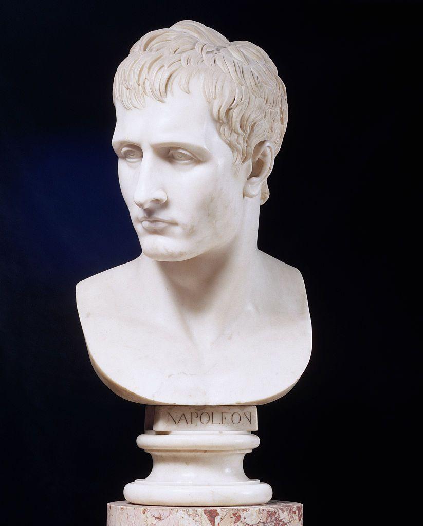 Busto de Napoleón Bonaparte del artista Antonio Canova. 