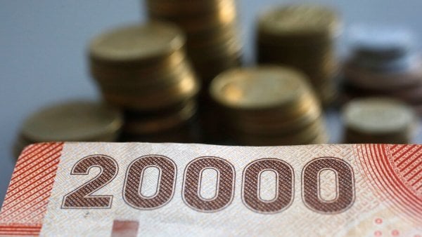 Billetes y monedas. Bonos de noviembre.