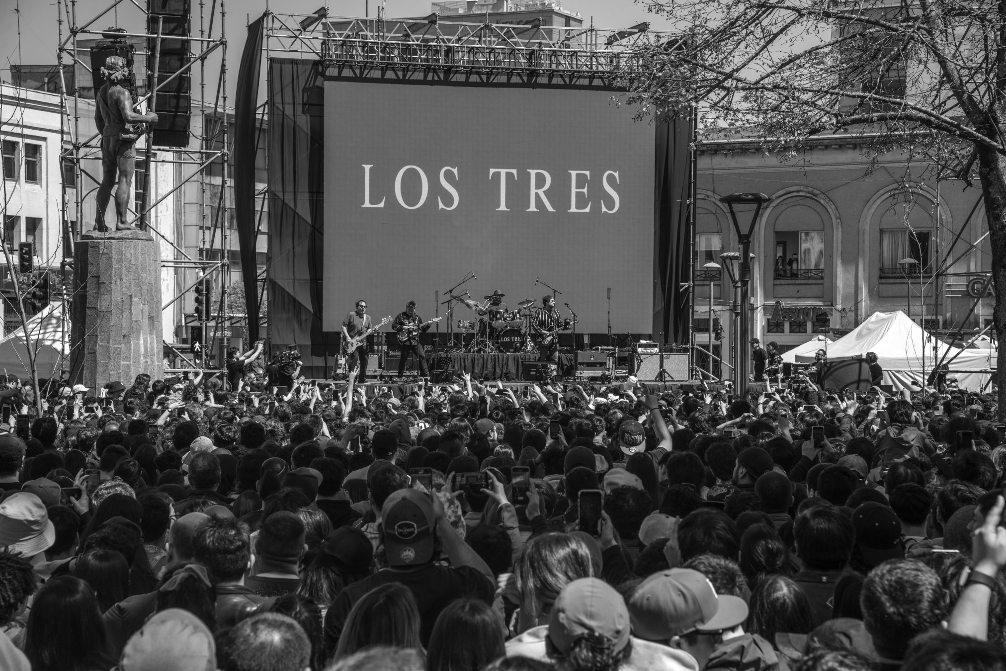 Los Tres, la Revuelta en concierto. 