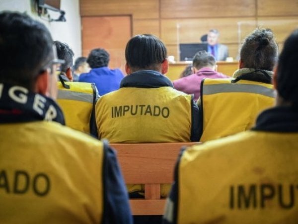 Proyecto pena de cárcel jóvenes 16 años
